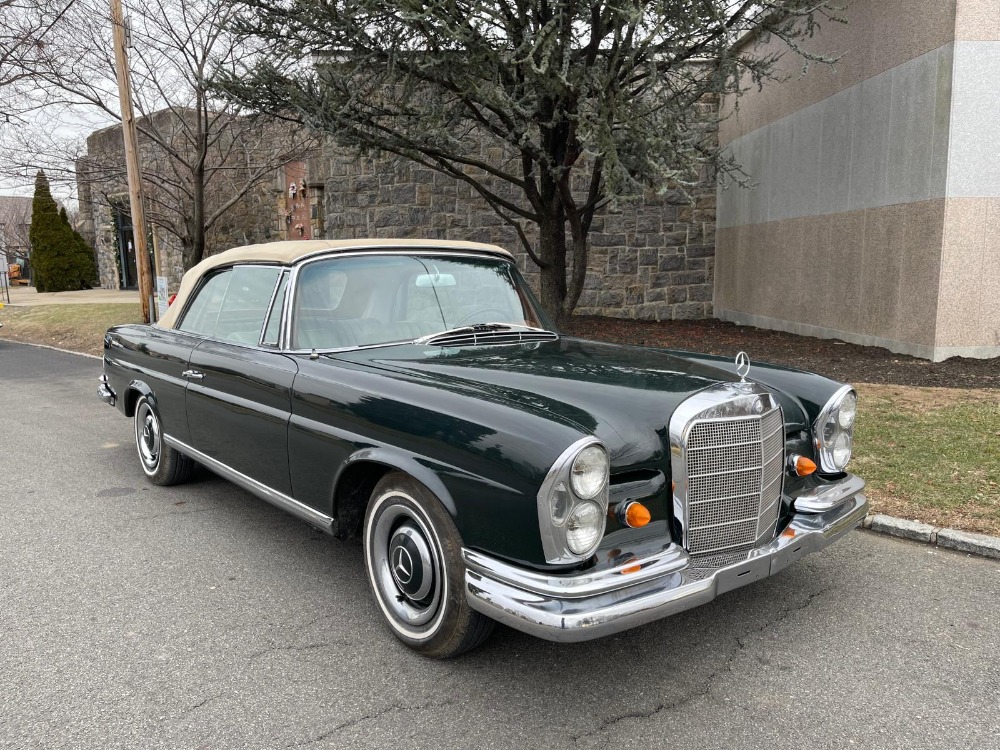 1967 Mercedes-Benz 250SE 1