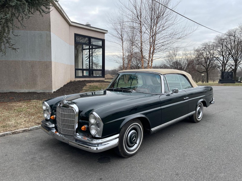 1967 Mercedes-Benz 250SE 2