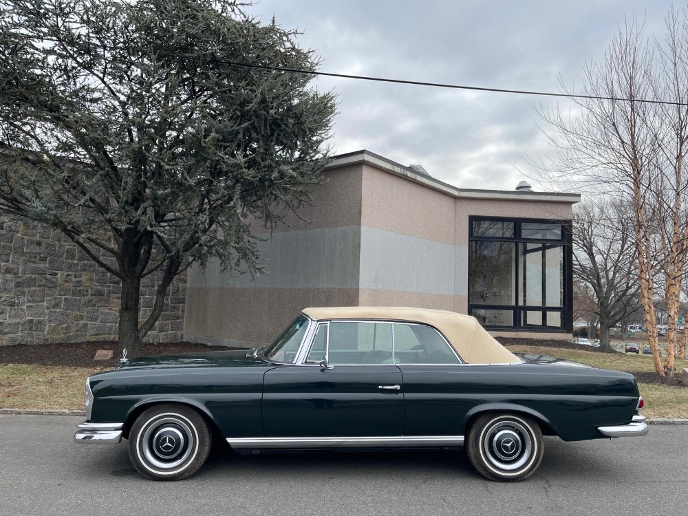 1967 Mercedes-Benz 250SE 4