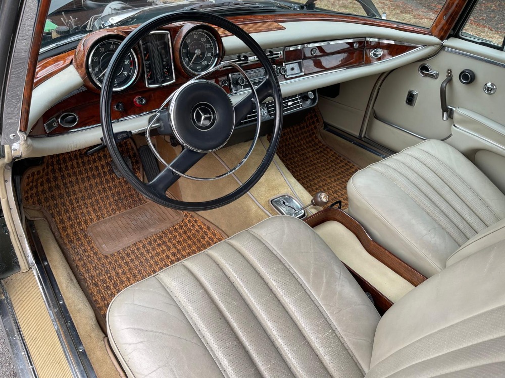1967 Mercedes-Benz 250SE 7