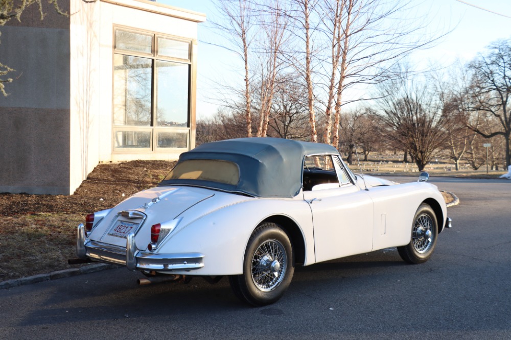 1960 Jaguar XK150 5