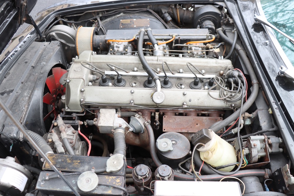1970 Aston Martin DBS 6