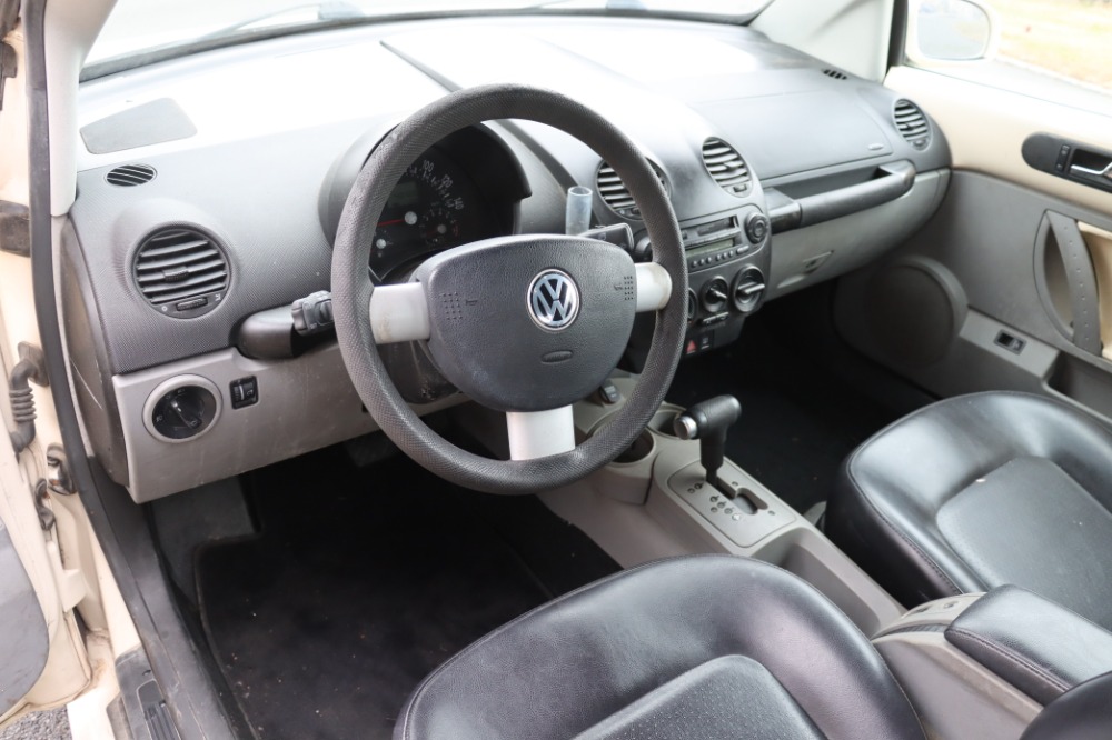2003 Volkswagen Beetle 7