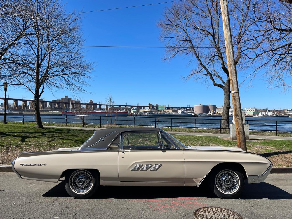 1963 Ford Thunderbird 2