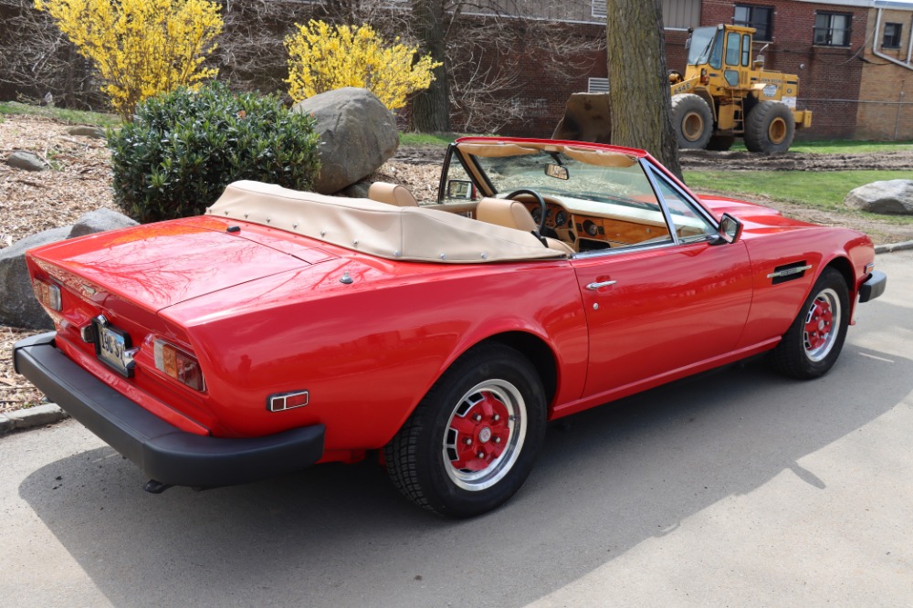 1979 Aston Martin V8 Volante 5
