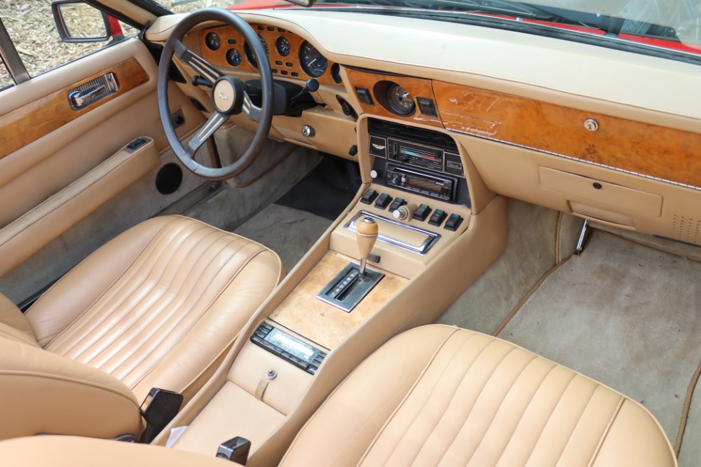 1979 Aston Martin V8 Volante 7