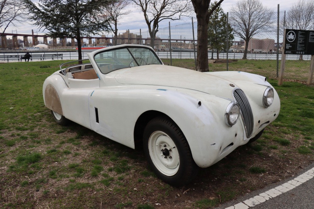 1953 Jaguar XK120 1