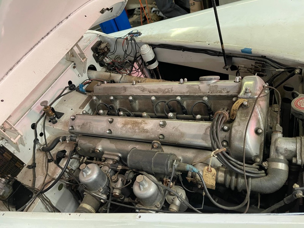 1953 Jaguar XK120 7