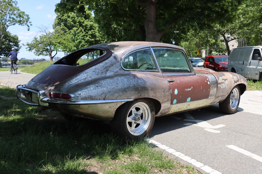 1966 Jaguar XKE 6