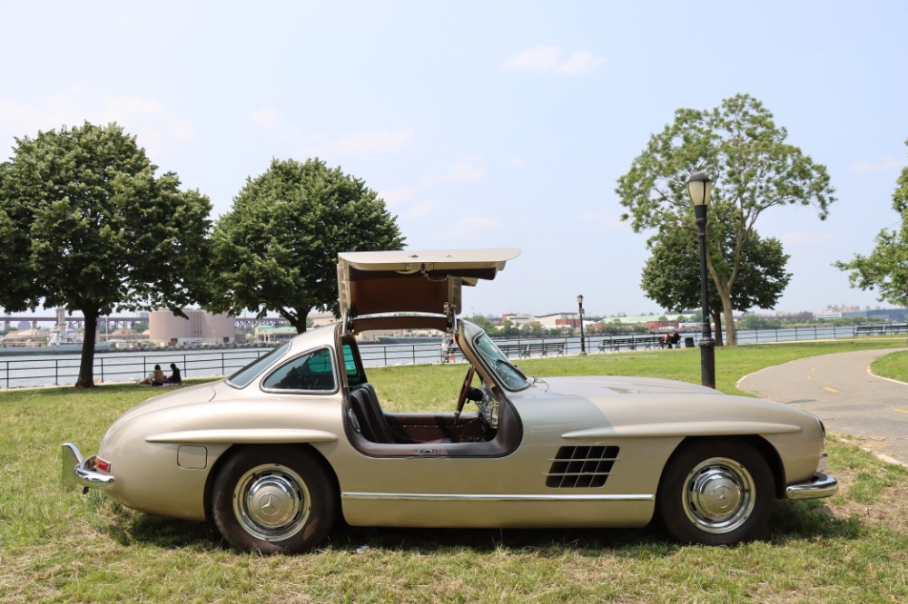 Used 1991 Mercedes-Benz 300SL Gullwing   | Astoria, NY