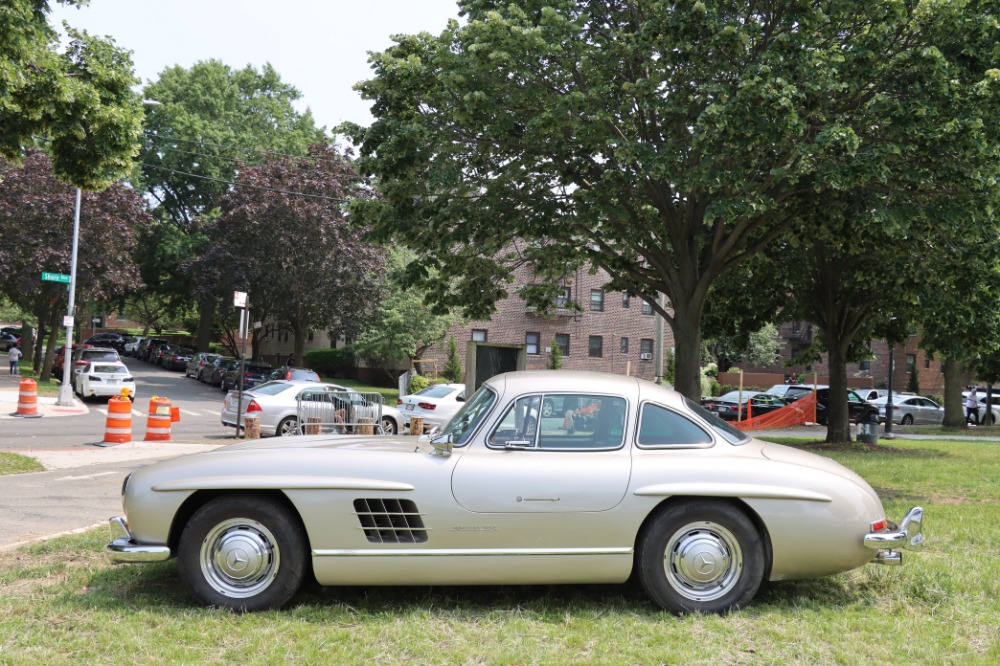 Used 1991 Mercedes-Benz 300SL Gullwing   | Astoria, NY