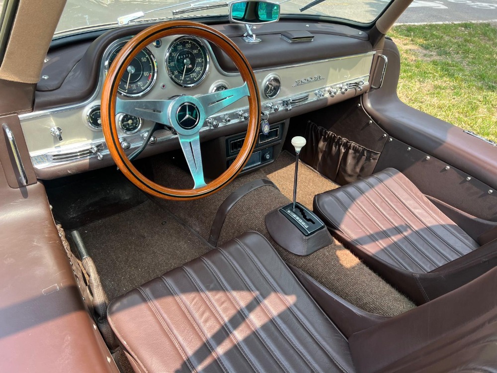 Used 1991 Mercedes-Benz 300SL Gullwing   | Astoria, NY