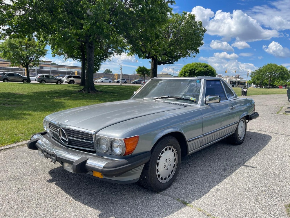 Used 1988 Mercedes-Benz 560-Class 560 SL  | Astoria, NY