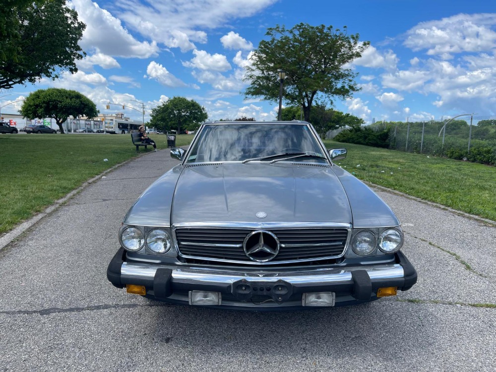 Used 1988 Mercedes-Benz 560-Class 560 SL  | Astoria, NY