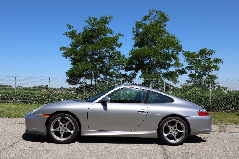 2004 Porsche 911 4