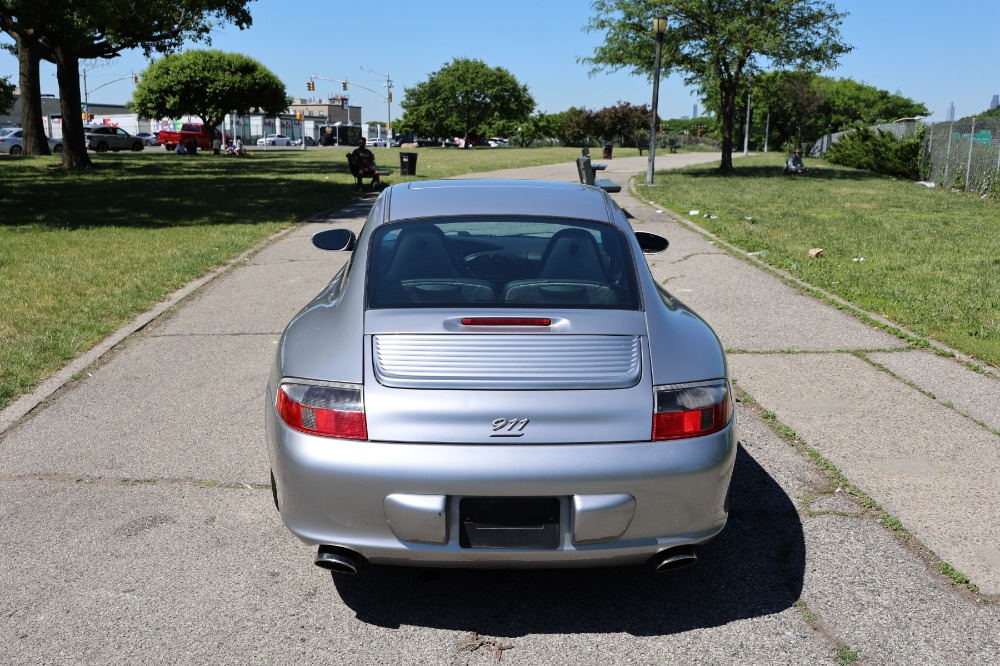 2004 Porsche 911 6