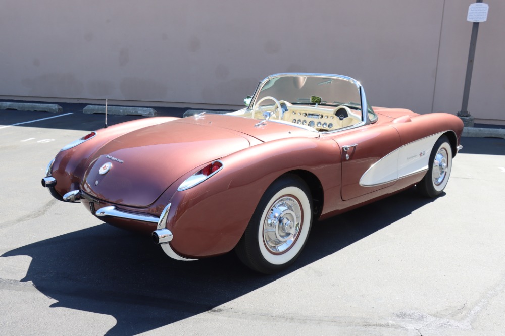 1957 Chevrolet Corvette 5