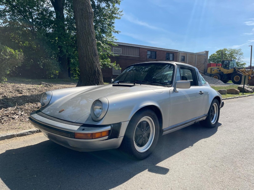 1983 Porsche 911SC 2