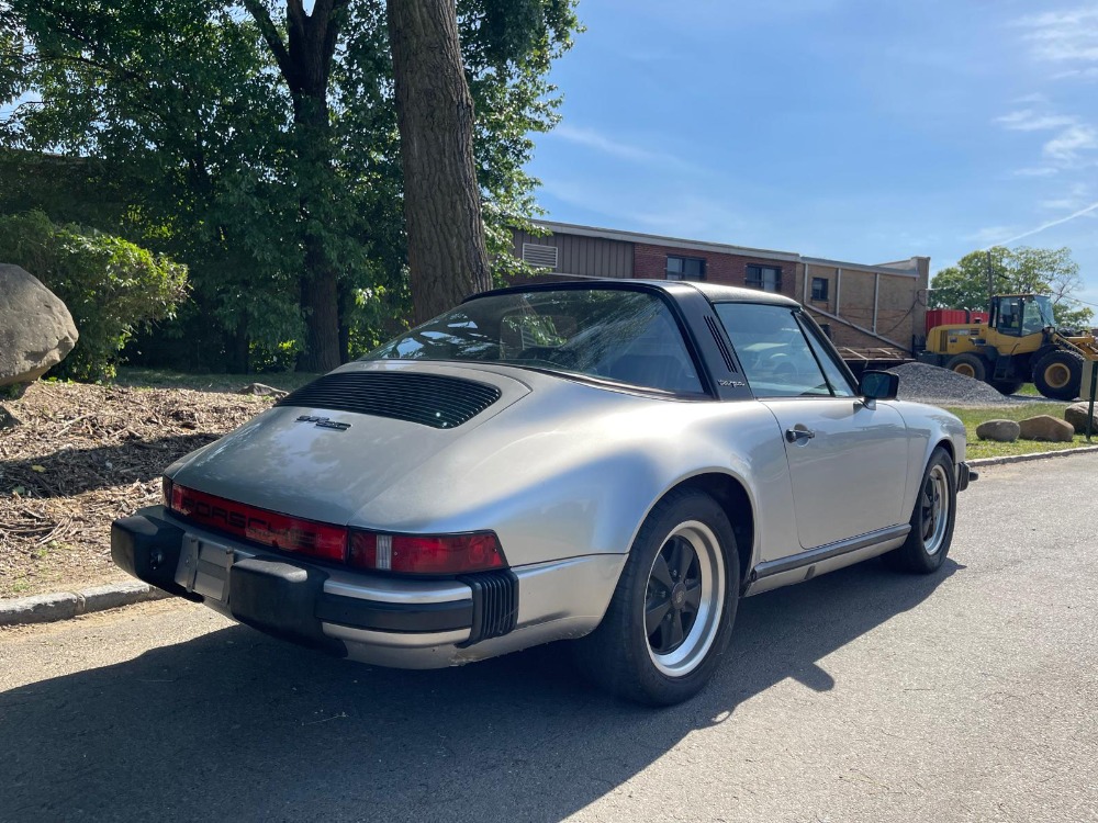 1983 Porsche 911SC 5