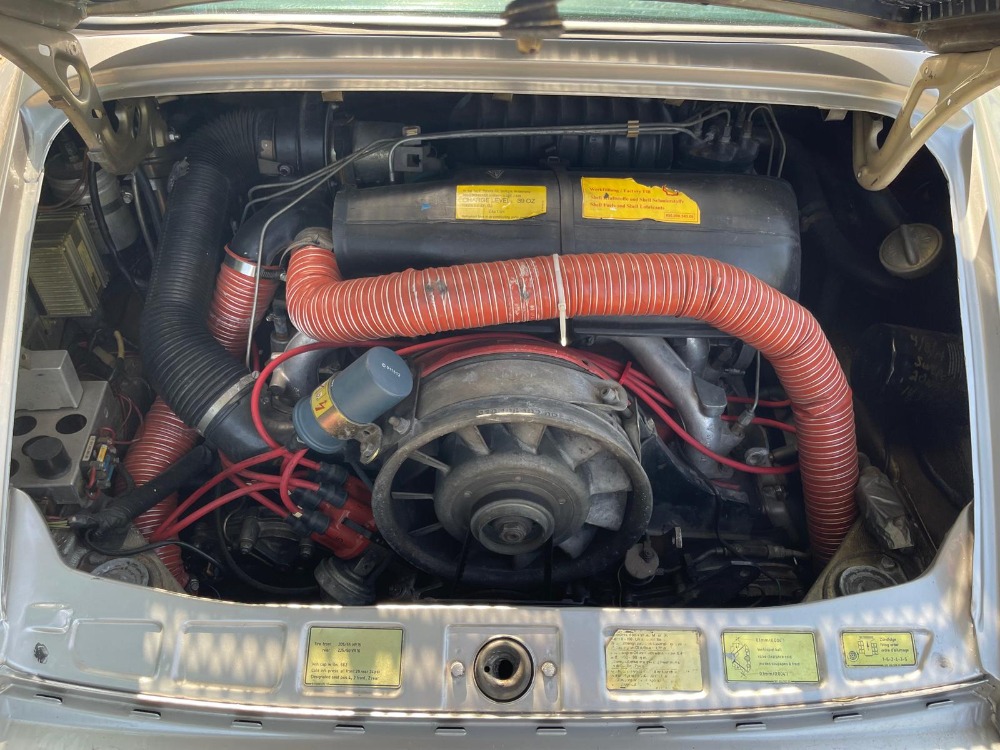 1983 Porsche 911SC 8