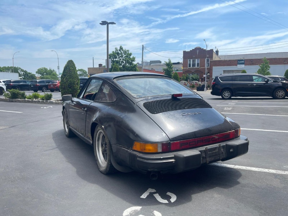 1975 Porsche 911 6