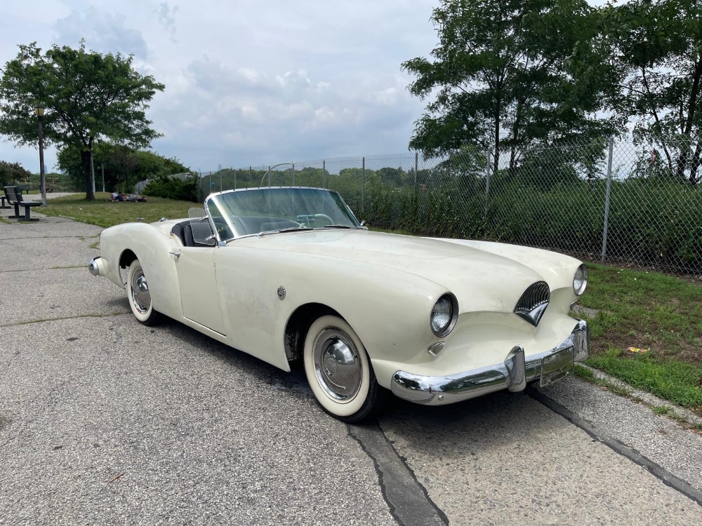 1954 Kaiser Darrin 1