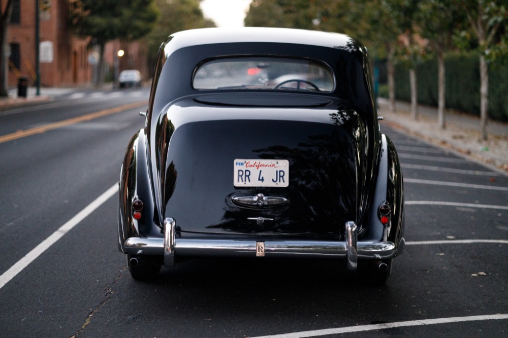 1954 Rolls-Royce Silver Dawn 4
