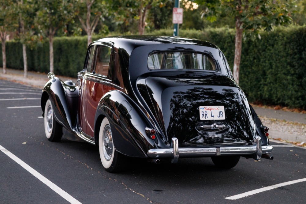 1954 Rolls-Royce Silver Dawn 6