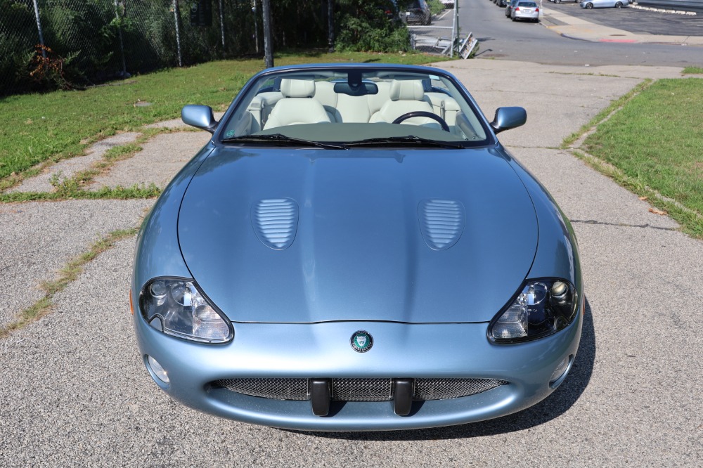 2003 Jaguar XKR 4