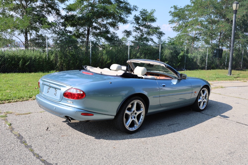 2003 Jaguar XKR 5