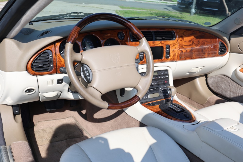 2003 Jaguar XKR 7