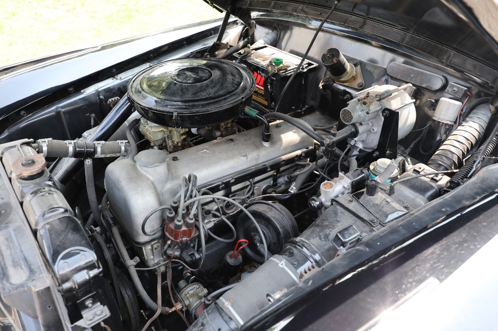 1959 Mercedes-Benz 220S 10