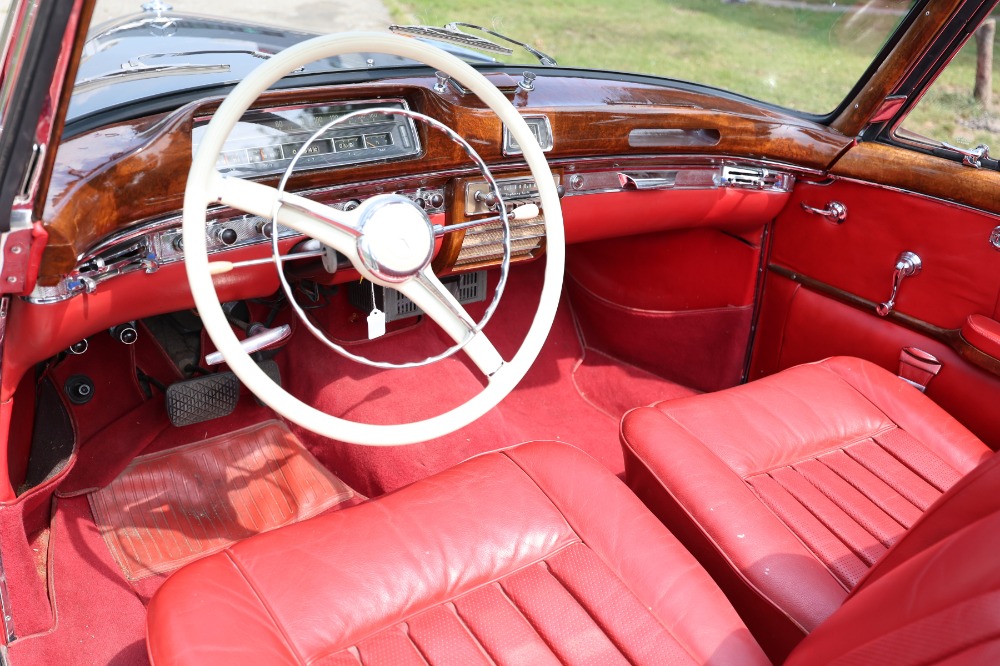 1959 Mercedes-Benz 220S 9