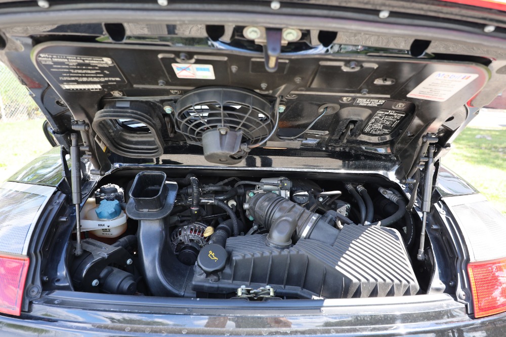 2002 Porsche 911 C4S 10