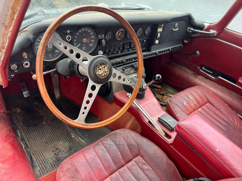 1971 Jaguar XKE 4