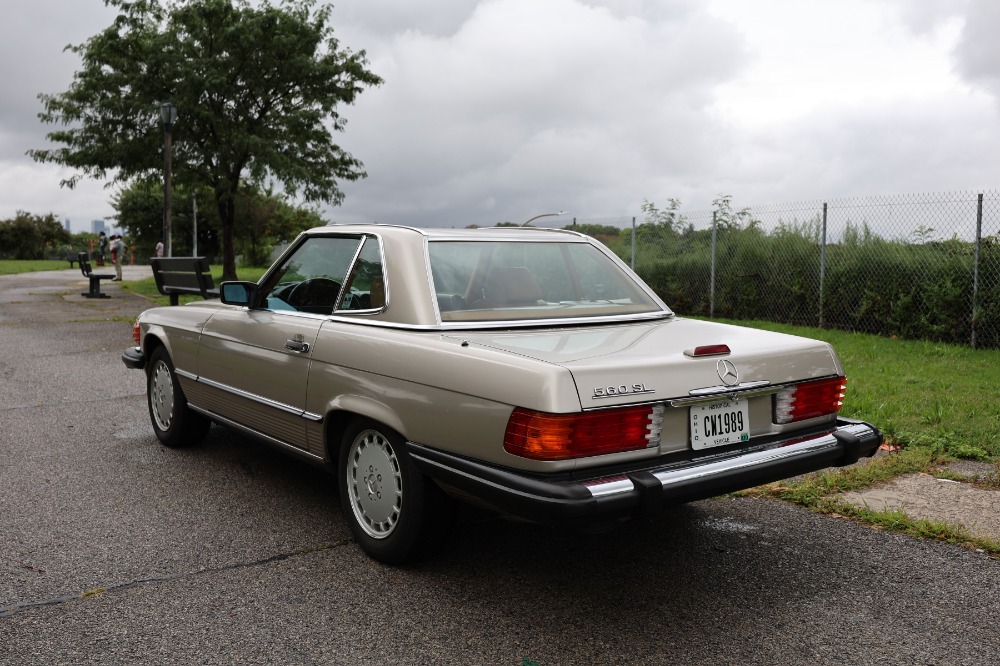 1989 Mercedes-Benz 560 SL 8
