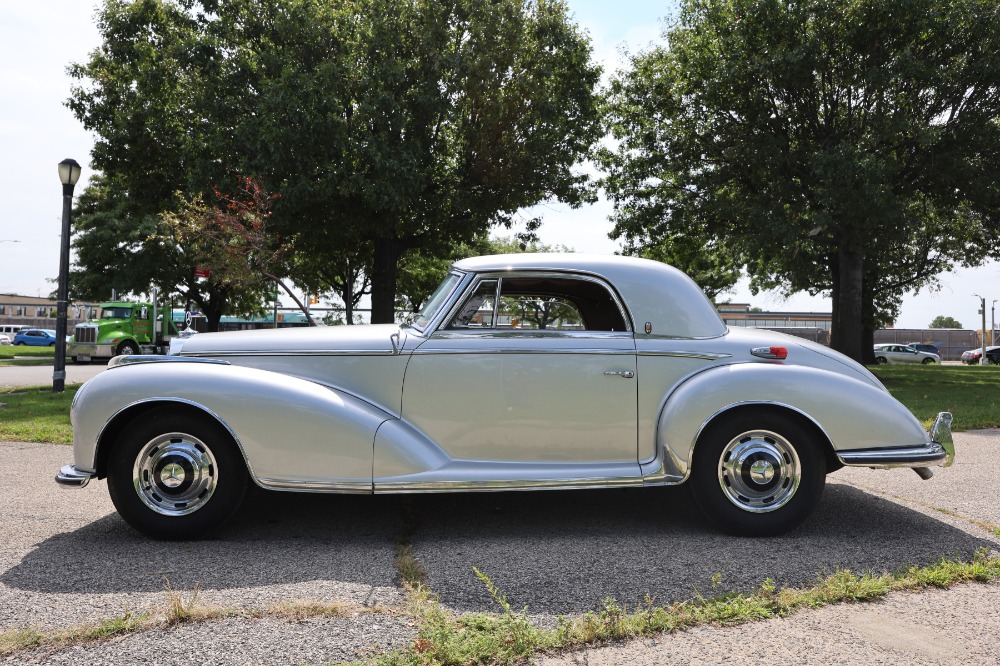 1953 Mercedes-Benz 300S 4