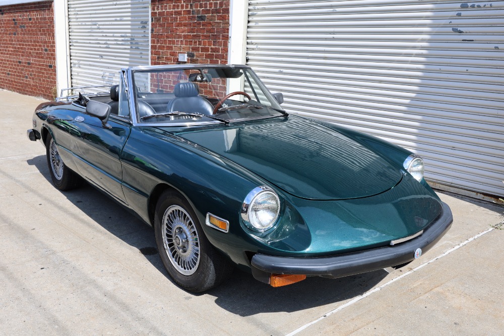 1976 Alfa Romeo 2000 Spider 1