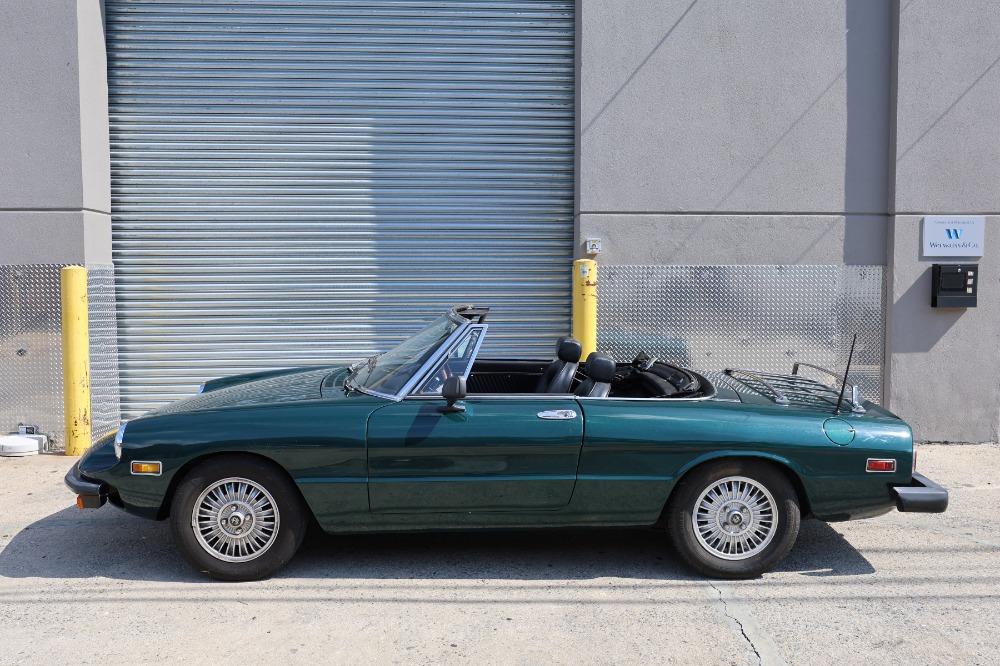 1976 Alfa Romeo 2000 Spider 3
