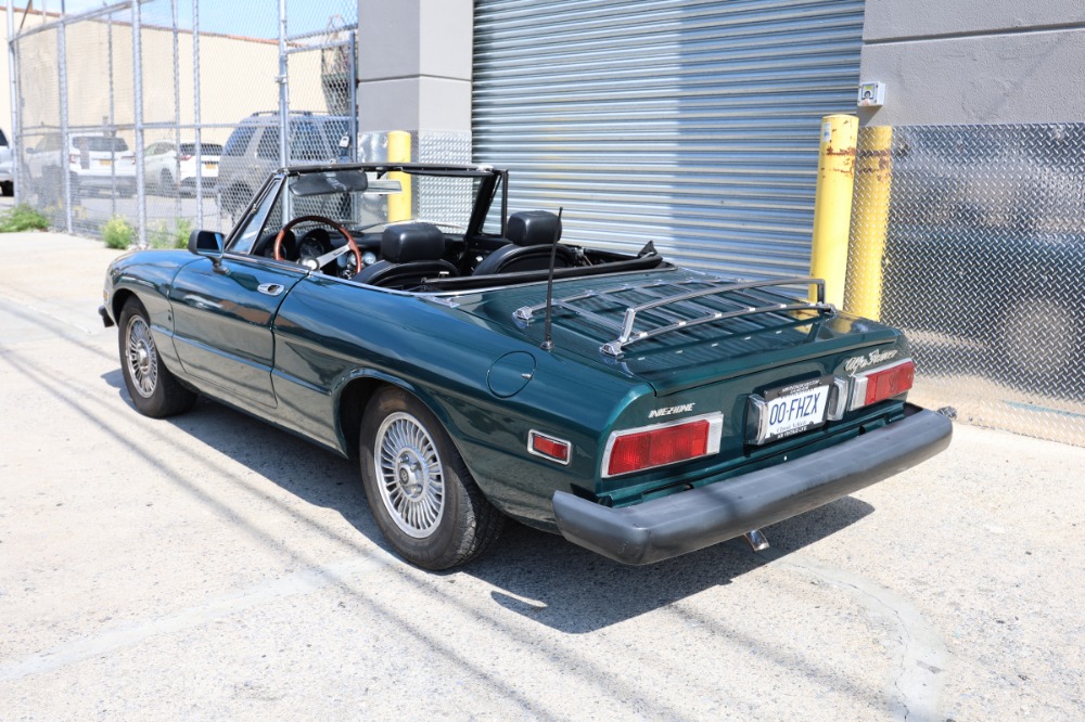 1976 Alfa Romeo 2000 Spider 6