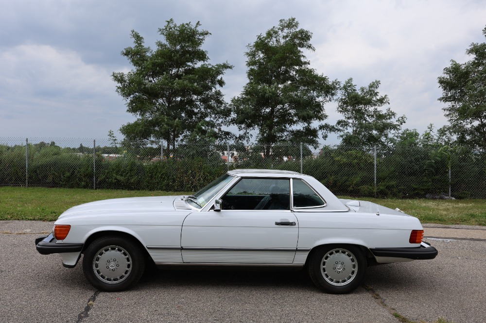 1986 Mercedes-Benz 560SL 4