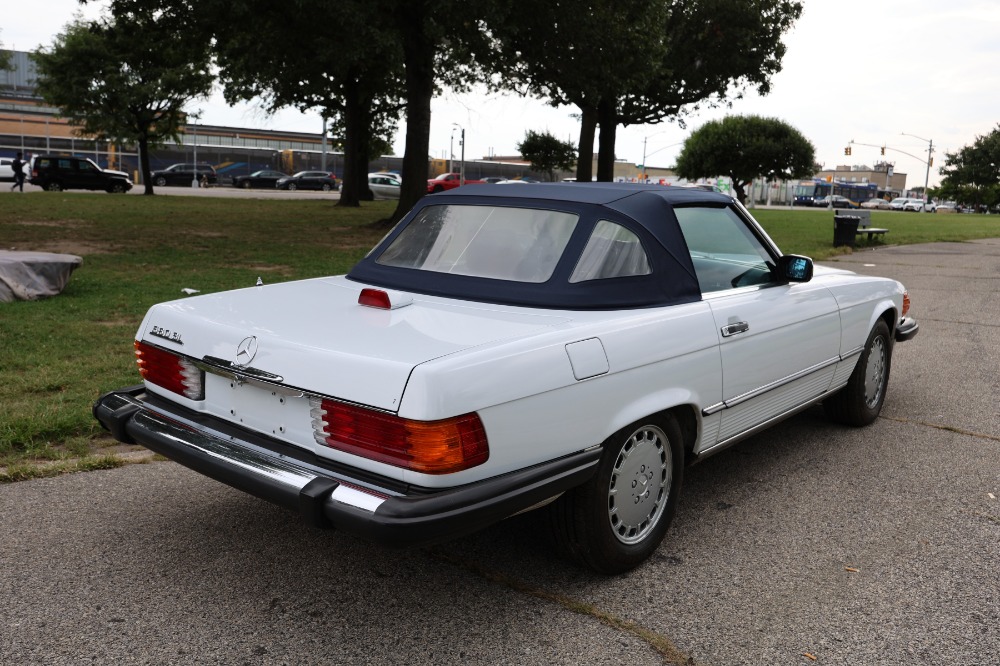 1986 Mercedes-Benz 560SL 6