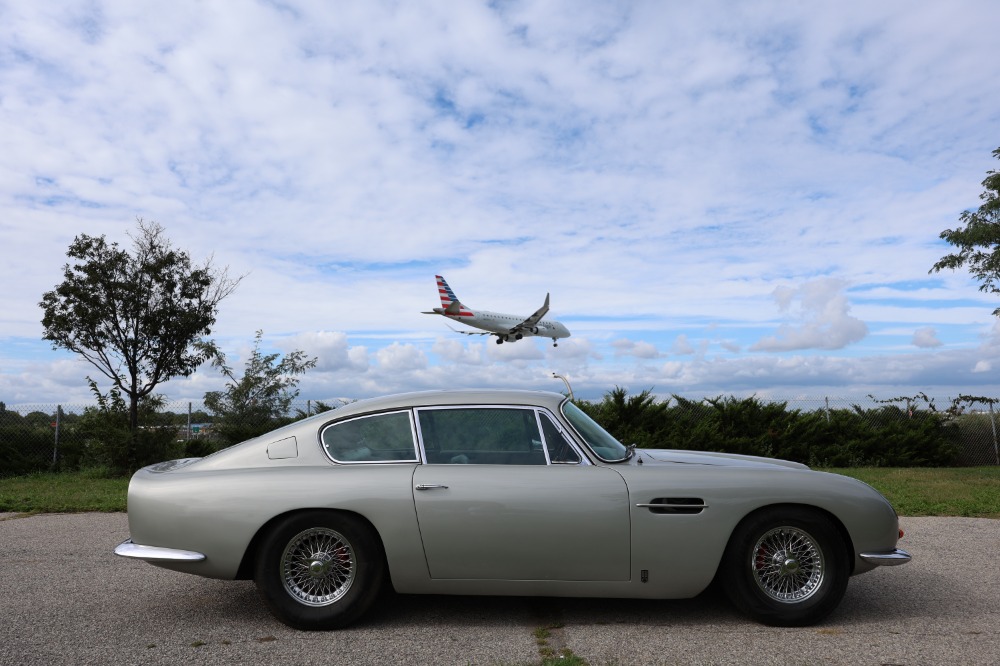 1967 Aston Martin DB6 3