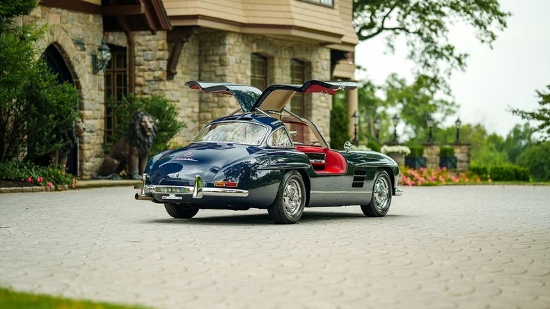 1990 Mercedes-Benz 300SL Gullwing Replica 3