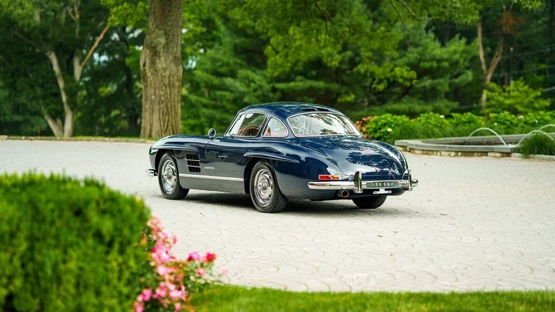 1990 Mercedes-Benz 300SL Gullwing Replica 7