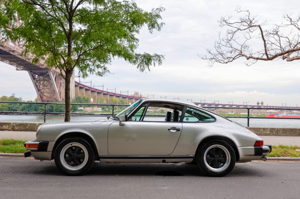 1982 Porsche 911SC 4