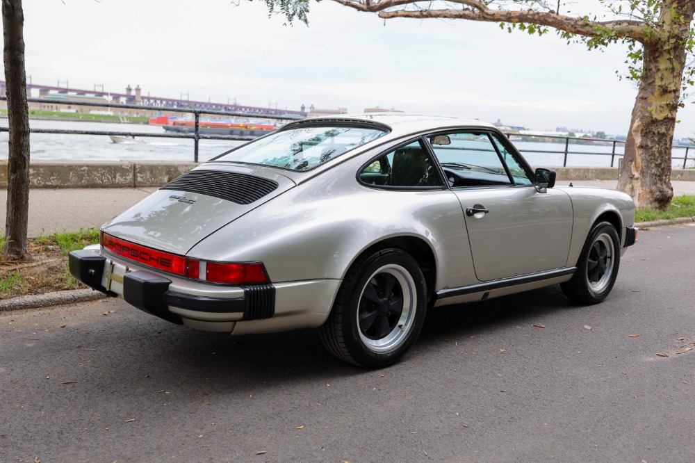 1982 Porsche 911SC 6
