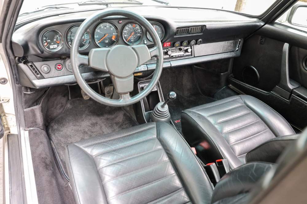 1982 Porsche 911 - Photo 8
